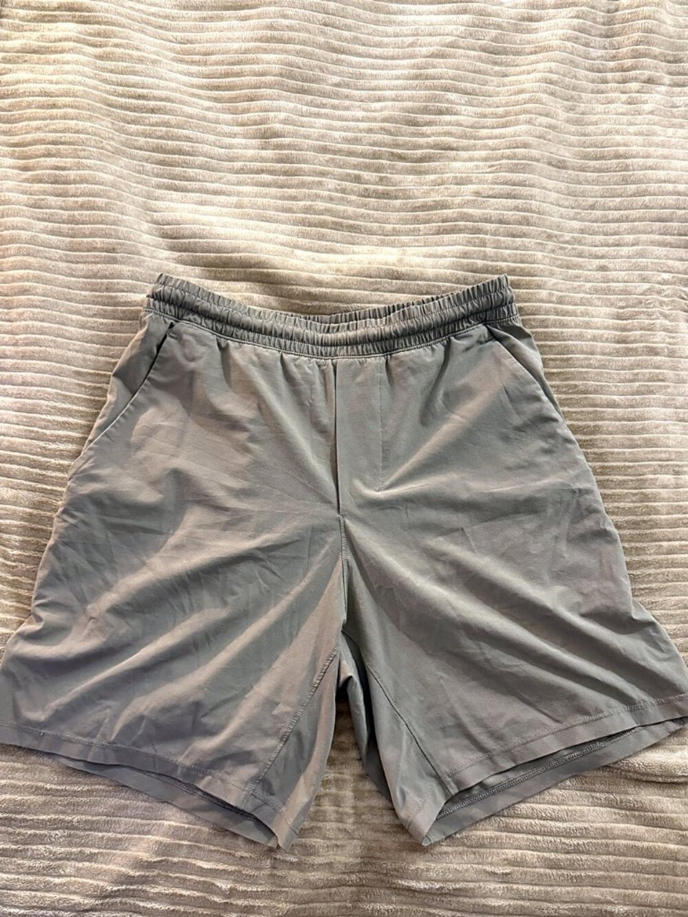 Lululemon Men's Pace Breaker Short 7" Sand Size S